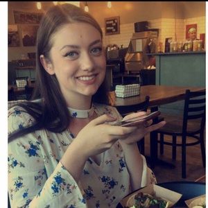 Meet your Posher, Michaela